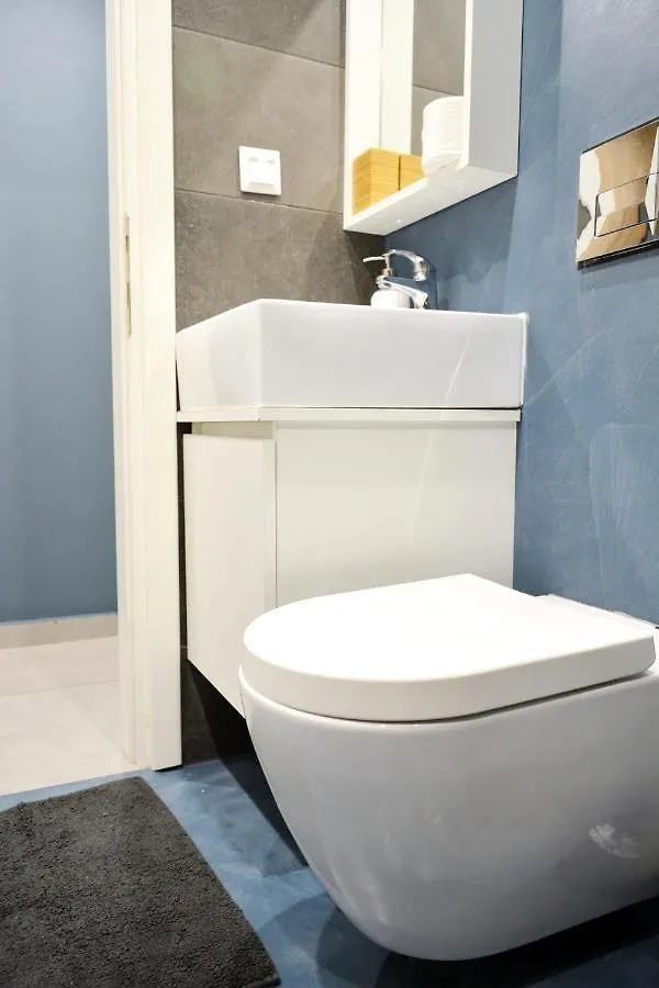 Bella Suite City Center, Parking Thessaloniki 0*,  Greece